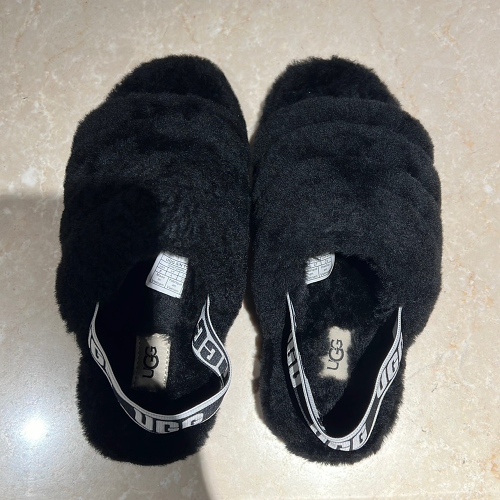 Woman’s Fluff Yeah Slide ( Size 6 )